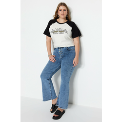 Trendyol Curve Ecru Color Block Printed Knitted T-shirt