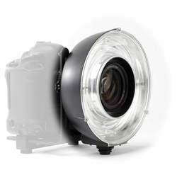 Elinchrom Ranger Q Ring flash ECO  - Elinchrom Ranger Q Ring flash ECO

- 400Ws Flash Tube
- 6.0 Detachable Cable
- Includes White Diffuser Cap
- Short Flash Duration
- Lightweight Only 2.2 lb 1.0 kg

The Elinchrom Quadra Ringflash ECO is a dedicated ringlight for Quadra battery power packs that allows you to bring the distinctive shadowless ringlight look out of the studio and on location with yo