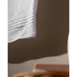 Madame Coco Peškir za lice Derline