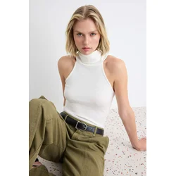 Trendyol Top off-bela