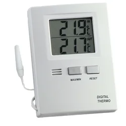 digitalni termometer. 8x 6cm BÍ 30.1012