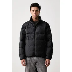 BOSS Puhovka 50569136 Črna Regular Fit