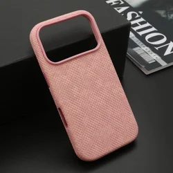 Futrola woven touch magsafe za iphone 17 pro (6.3) roze ( F125368 )