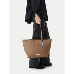 Ročna torba KARL LAGERFELD B1W30012 Rjava