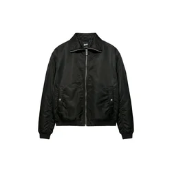 Pull&Bear Prehodna jakna črna