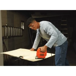 BLACK   DECKER Ubodna testera KS501