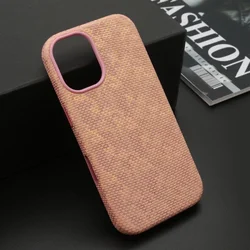 Futrola woven touch magsafe za iphone 17 (6.3) roze ( F125363 )