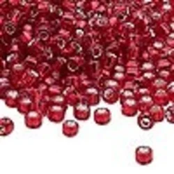 Kašaste perle (seed beads) 4 mm providna sa srebrnom linijom crvena