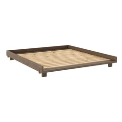 Rjava zakonska postelja iz masivnega bora z letvenim dnom 180x200 cm Social – Karup Design