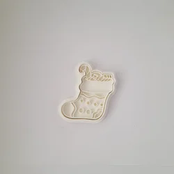 KREATIVNI SLATKIŠI Modla za kolače i ukrase Čarapa sa poklonima, 8 cm, Bela