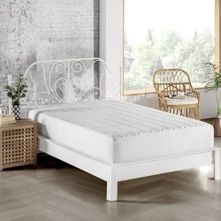 Aberto Design Zaštitni prekrivač za bračni krevet Alez, 140x200cm+30cm, Beli