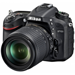 NIKON digitalni fotoaparat D7100 + 18-105 VR + akcija MEGA BONUS (Nikon komplet pribora Fatbox, torbica + kartica SDHC 8GB)