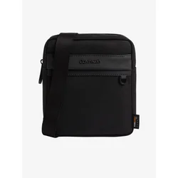 Torbica za pas Calvin Klein črna barva