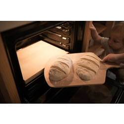 KOMPLET – Šamotna plošča za peko pizze ali kruha + lesen lopar