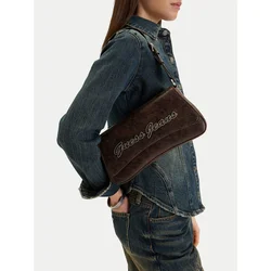 Ročna torba Guess Jeans CWBEO-GUESS-B-013-09 Rjava