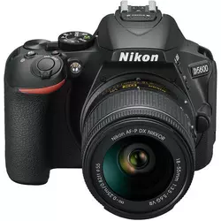 Nikon fotoaparat D5600 + 18-55mm VR AF-P