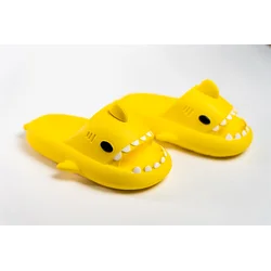 Baby Shark Letnje papuče, Žute