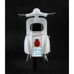 Model Kit motocikla 4633 - VESPA 125 PRIMAVERA (1: 9)