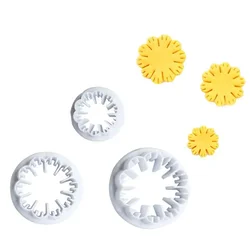 Komplet 3 plastičnih rezalnikov Carnation