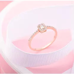 Emerald cut dijamant