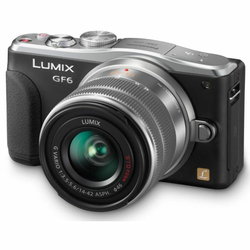 PANASONIC kompaktni brezzrcalni fotoaparat Lumix GF6 + 14-42 OIS + torbica Miggo