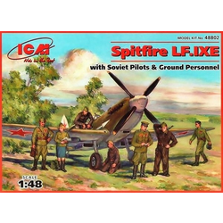 Spitfire Mk LF IXE z RAF Piloti in Servino osebje