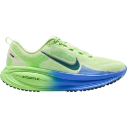 Nike Tekaški copati Vomero 18