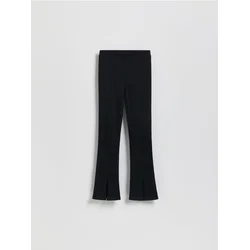 Reserved - Flare pantalone s izrezima