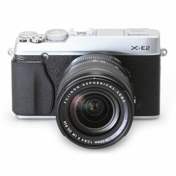 FUJI digitalni fotoaparat FINEPIX X-E2 KIT 18-55mm SREBRNI