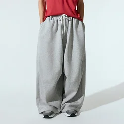 Široke sportske pantalone