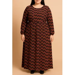 Plus size maxi obleka s potiskom, črna