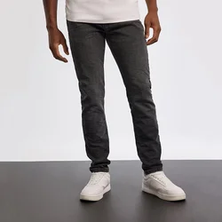 Slim fit farmerke sa efektom izbledelosti
