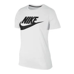 Nike Sportswear Essentials