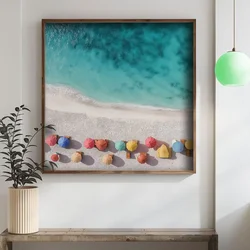WallXpert uramljena MDF slika DOS040-70, plaža sa šarenim suncobranima i tirkiznim morem iz ptičje perspektive, 70 x 70 cm