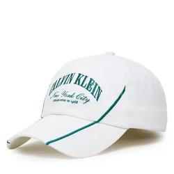 Calvin Klein Kapa s šiltom LV04F5063G Bela
