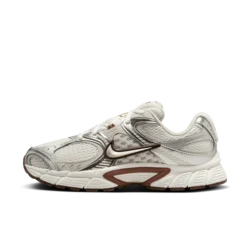 Nike W V5 RNR, ženske patike, bijela HQ7901