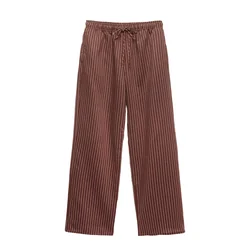 Pull&Bear Hlače rjasto rdeča/bela