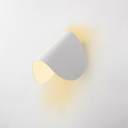 Bela LED stenska svetilka Heybe – Opviq lights