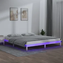 LED okvir kreveta bijeli 135 x 190 cm bračni od masivnog drva
