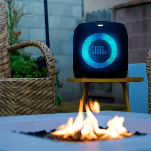 Mogočen in čist JBL Pro zvok