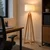 Bolzz podna lampa Wood 1 sa drvenim tripod postoljem, visina 149 cm, beli abažur