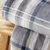Siva odeja iz sherpa flisa 130x170 cm Kelso Check – Catherine Lansfield
