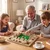 Costway Igra Shut The Box za 2-4 igralce z 2 kockama naravni borov les
