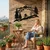 WallXpert metalni zidni ukras 5322, biciklista u planinskom pejzažu sa šumom, 60 x 38 cm, crni