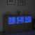 Komoda s LED svjetlima siva boja betona 123x37x67 cm