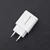 Qoltec stenski polnilnik 18 W | 5–12 V | 1,5–3 A | USB tip C PD | USB QC 3.0 | bel