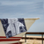 Temno modra brisača za plažo 90x180 cm Shark - DecoKing
