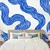 Samolepilna tapeta moderne modre valovite linije - 294x270