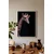 WallXpert uramljena slika 115260, žirafa sa crvenim cvetnim šarama na crnoj pozadini, 50 x 70 cm, beli ram
