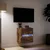 Zidni TV ormarić s LED svjetlima boja hrasta 41x31x45 cm